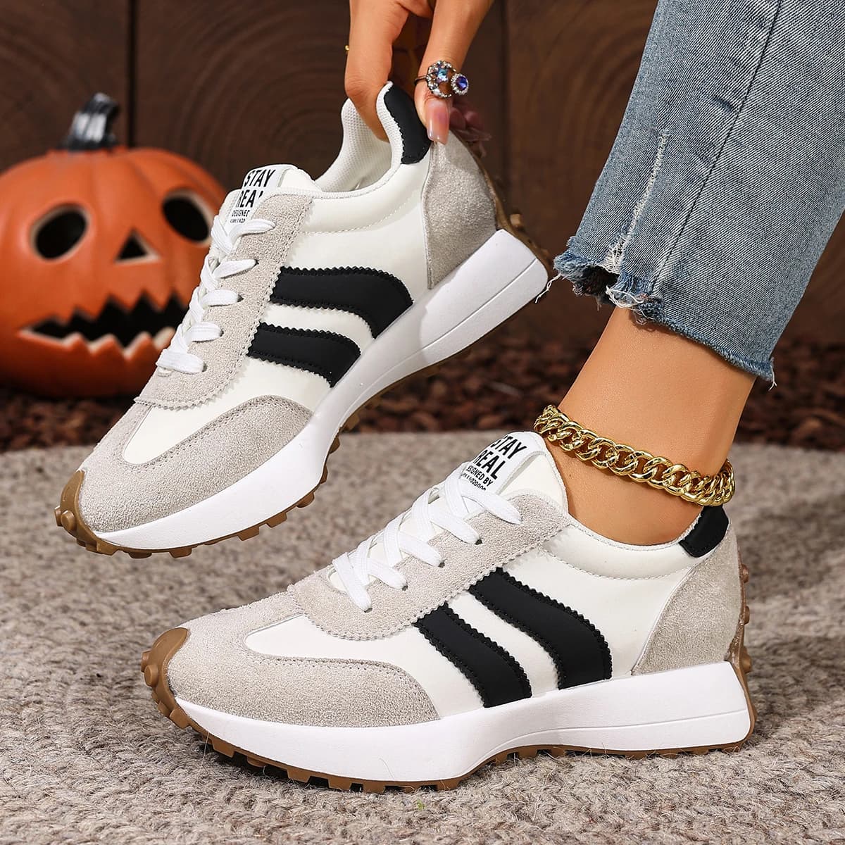 Women Sneakers Retro Spring Autumn Sneakers Women Casual Flat Bottom Round Toe Sports Shoes Fashionable Designer Shoes Women