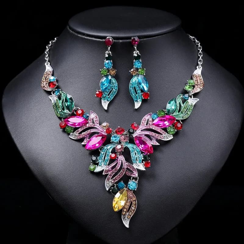 Popular European and American Jewelry Sets, Crystal Necklace, Short Clavicle Chain, Luxurious Fashion Dress, Banquet Evening Dress Accessories for Women