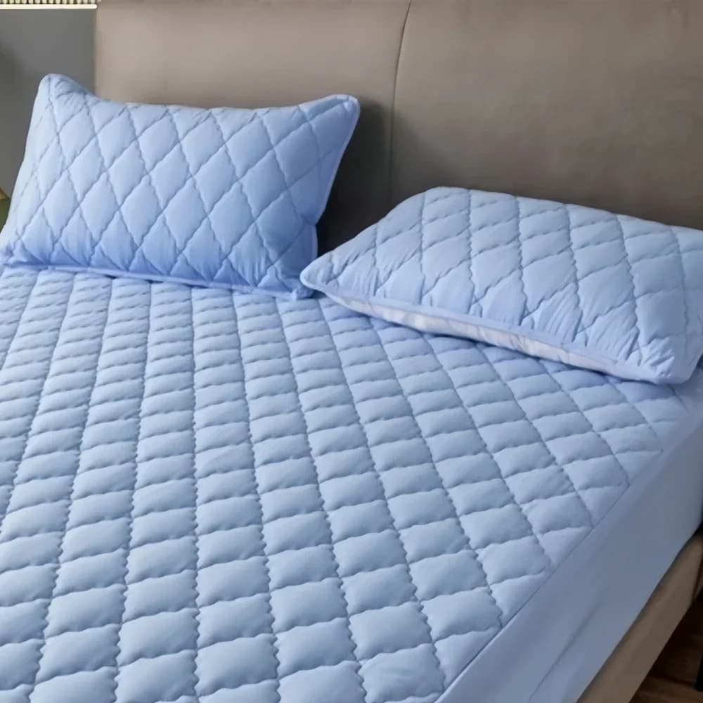 Waterproof Quilted Pillowcase Standard Queen