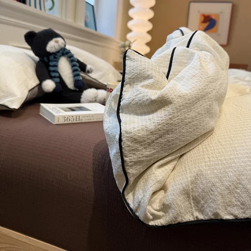 Class A Japanese Striped Bedding Sets High Quality Skin-Friendly Fabric Fitted Sheet Bed Kit Bedroom Bedclothes for Four Seasons