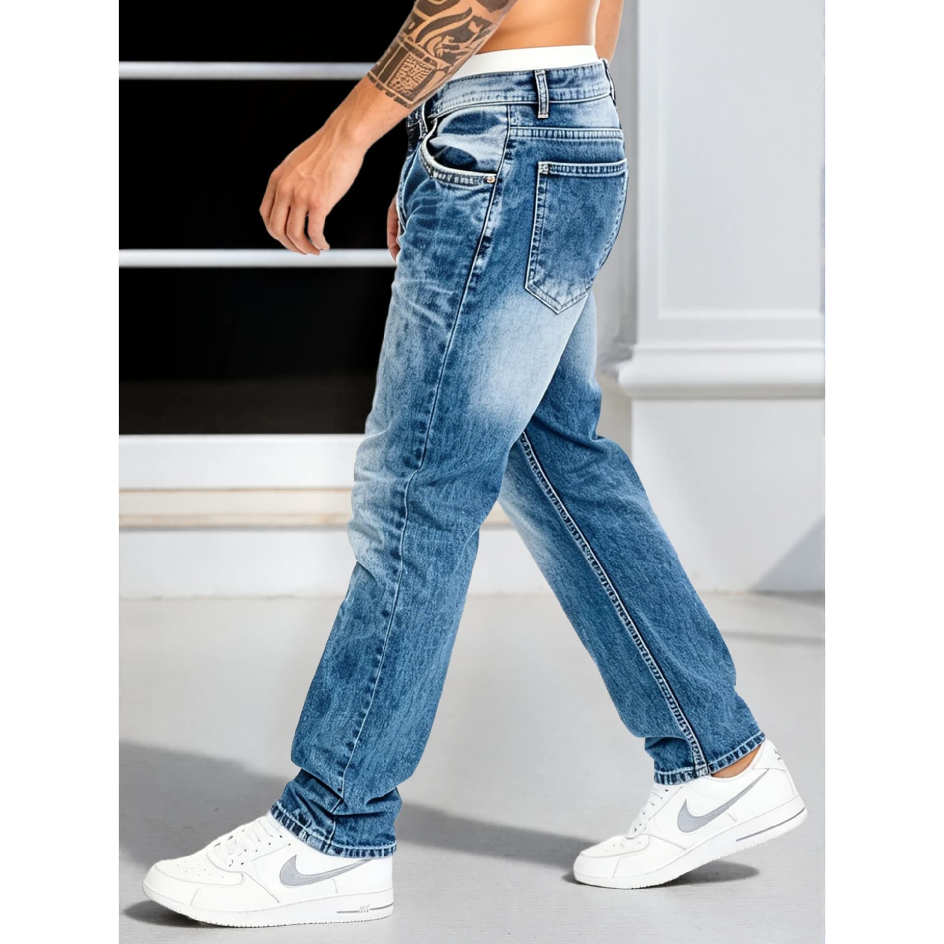 Men's Classic Straight Stretch Denim Jeans