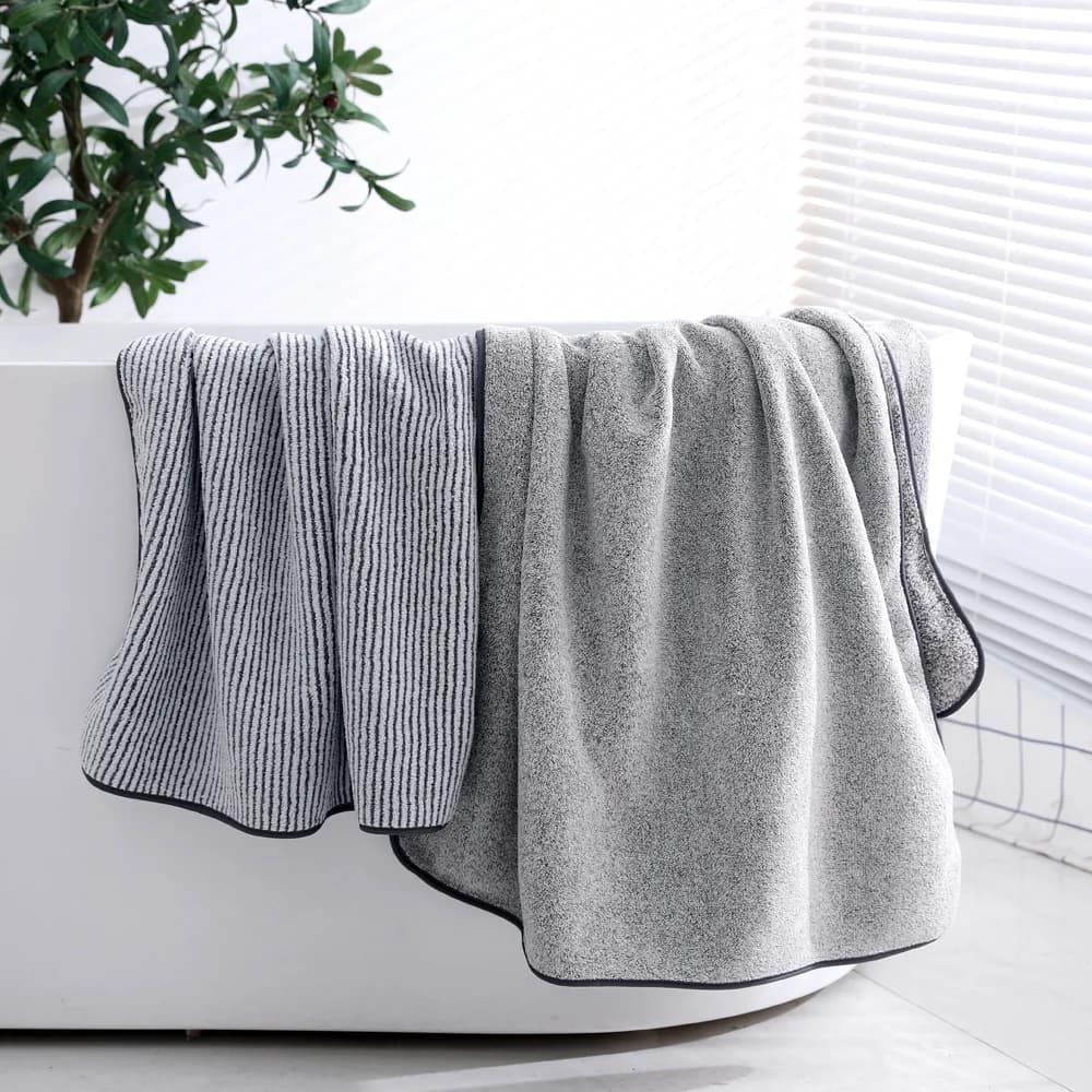 Bamboo Charcoal Lint-Free Bath Towel