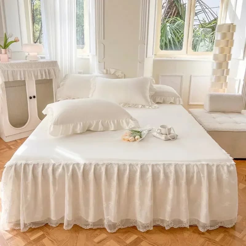 Three Layer Gauze Lace Bed Cover with Ruffled Edge