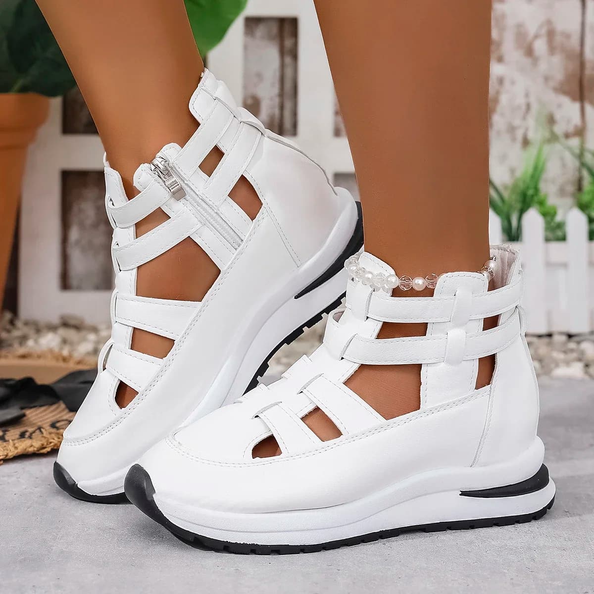 Women's Closed Toe Wedge Sandals with Buckle Strap