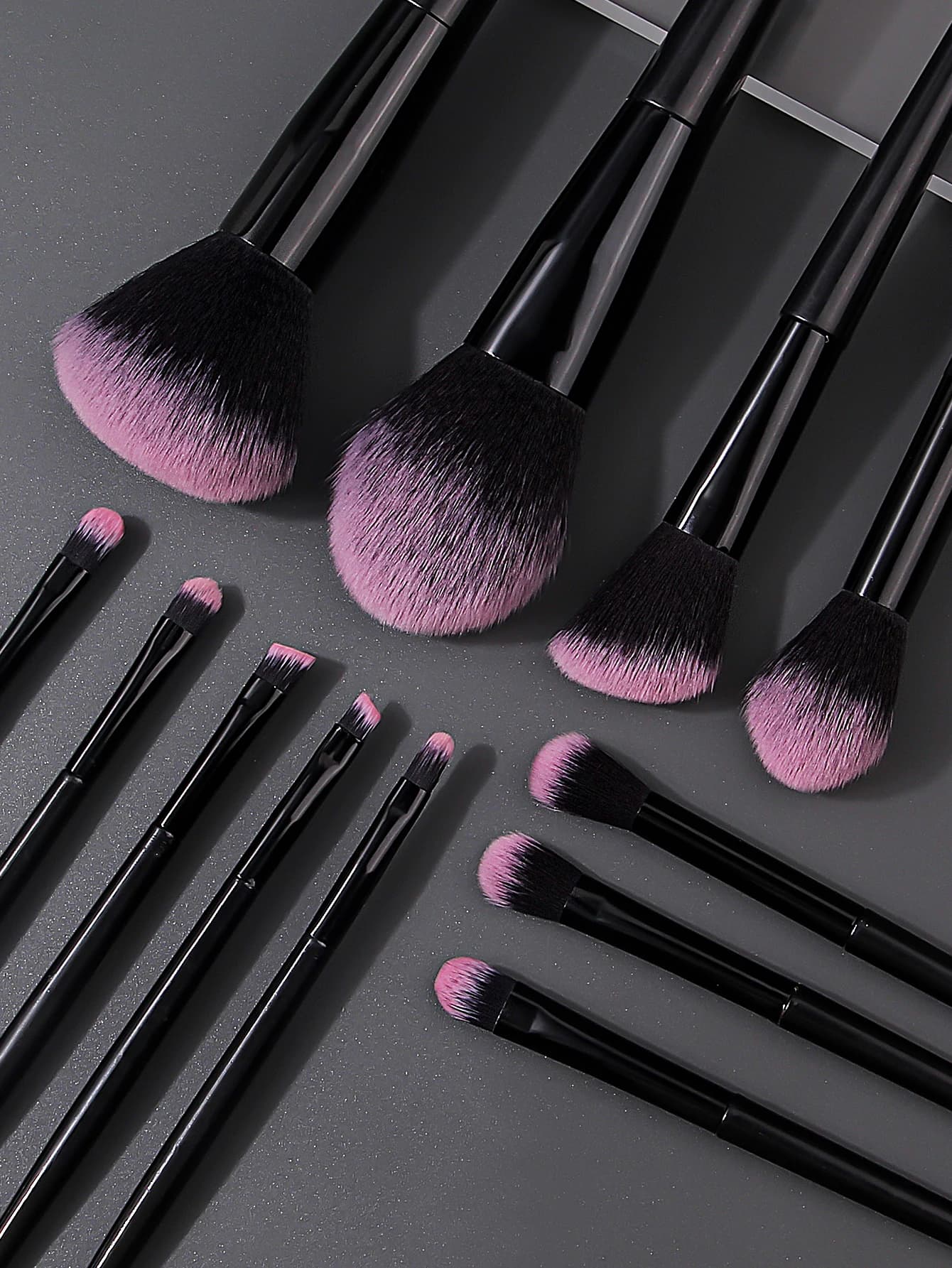 Makeup Brush Set with Storage Bucket