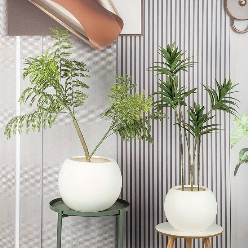 Round Plastic Flower Pots