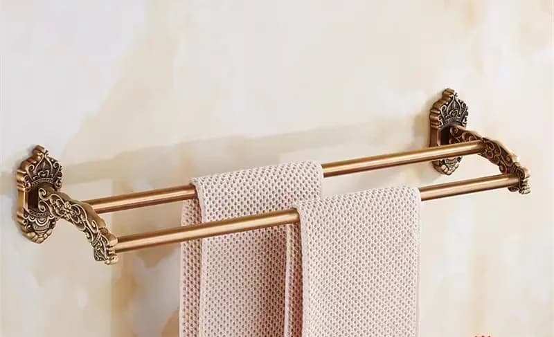 Antique Bronze Carved Bathroom Accessories Set