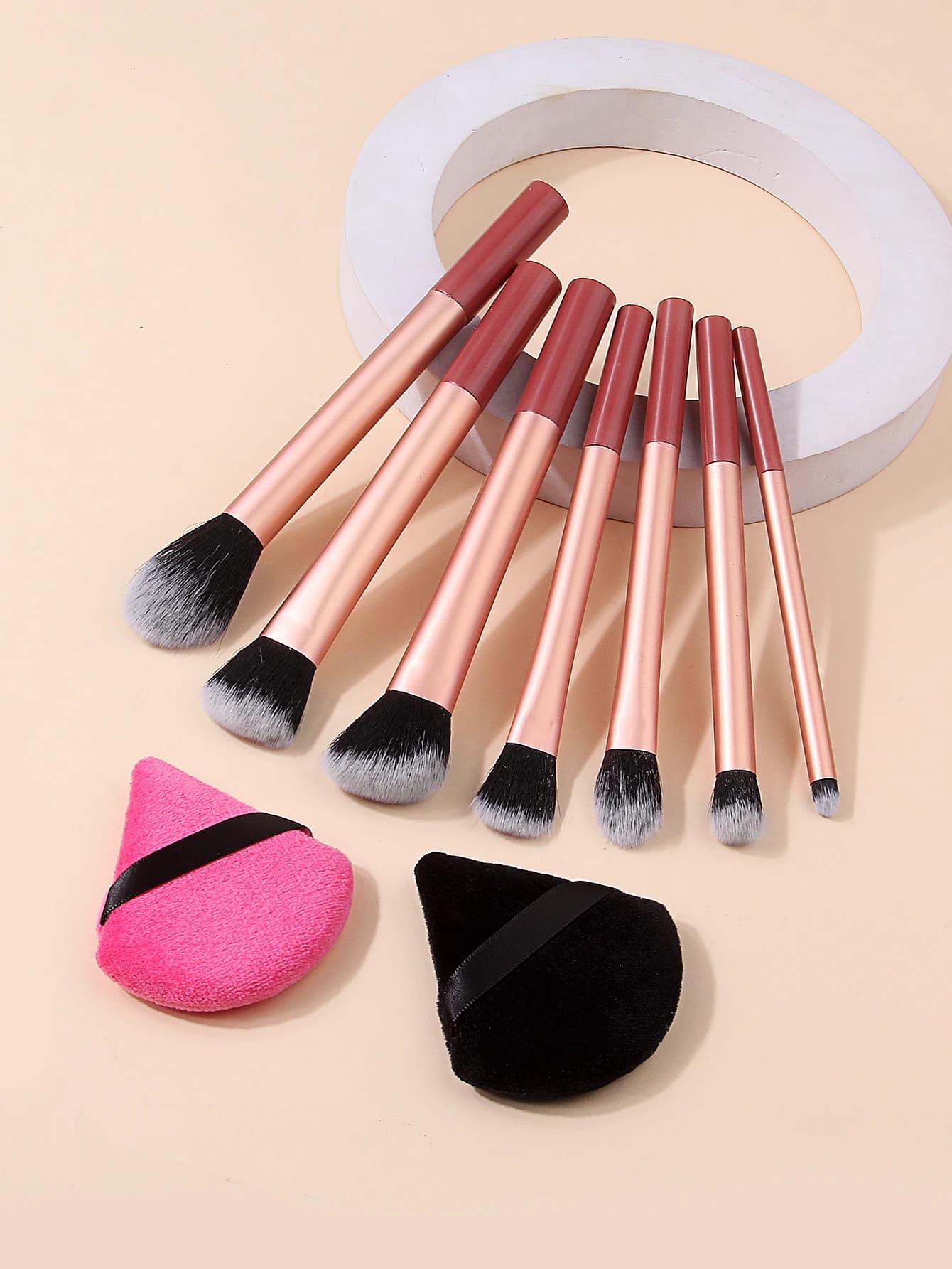 Professional Makeup Brush Set With Powder And Blush