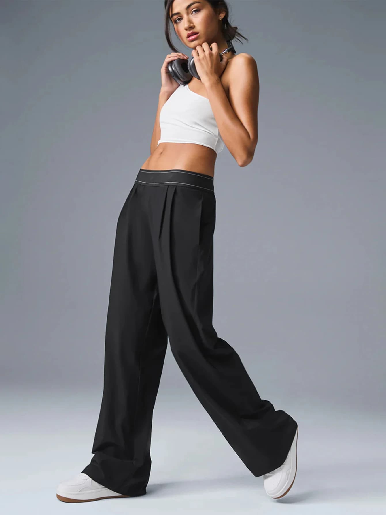 Black Women's Loose-Fit Sporty Straight Pants