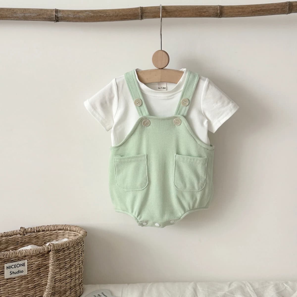 New Baby Clothes  Summer Newborn Boys Girls Rompers Short-Sleeved Harness Infant Clothes Suitable for babies aged 0-18 months
