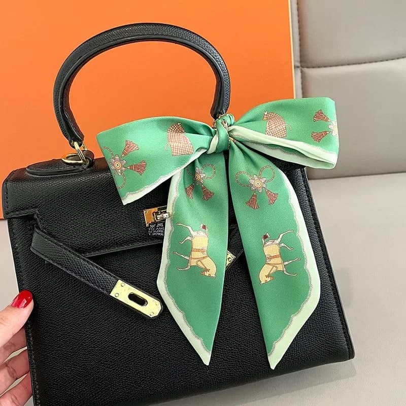 Women Scarf Skinny Silk Scarf The War Horse The Carriage Print Bandana Small Handle Bag Ribbons Female Neckerchief Head Scarves