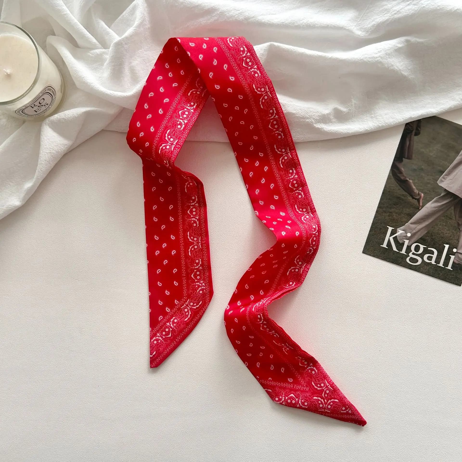 Slim Vintage Style Scarf