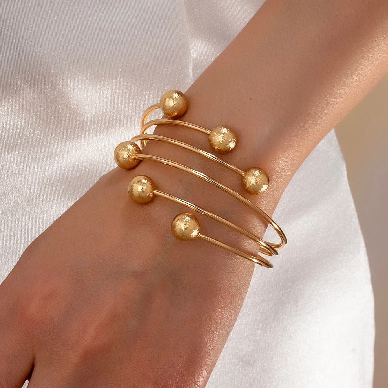 Women's Multi-Layered Ball Bracelet