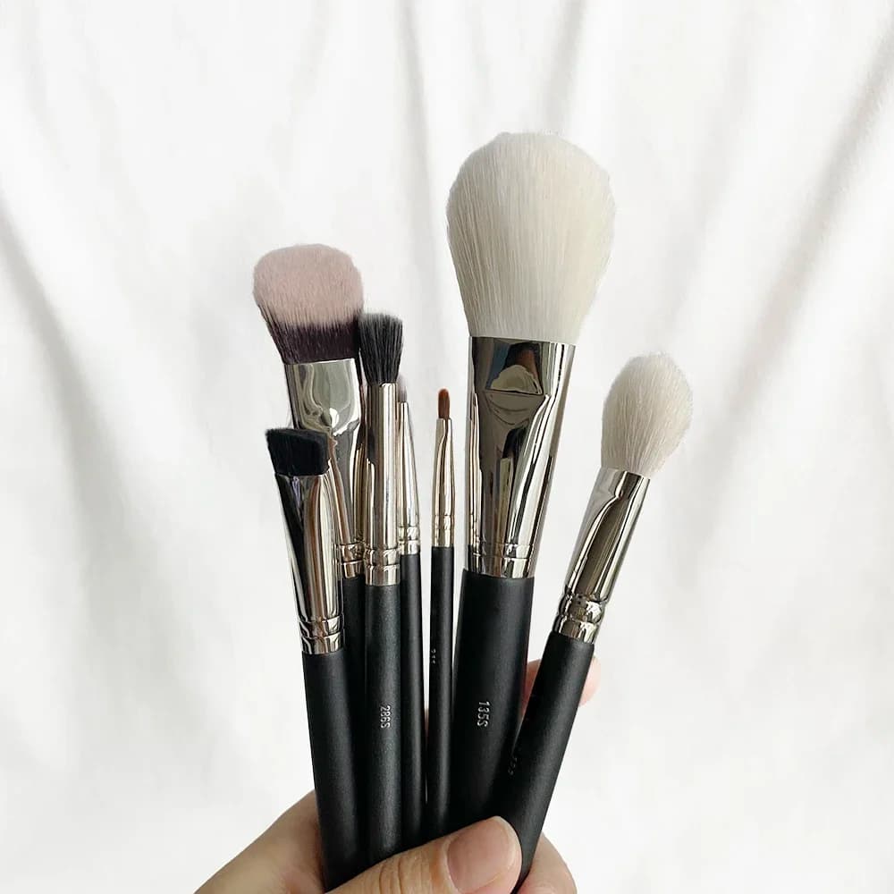 Makeup Brushes Set 135s Powder 171S Foundation 133 Cheek Blush 286s Tapered Eye Blending 106 Concealer Cosmetic Brush Kit