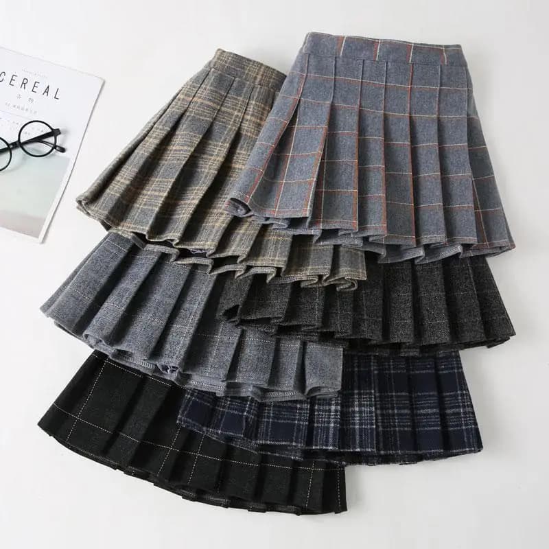 Girls Pleated Plaid Winter Wool Skirt