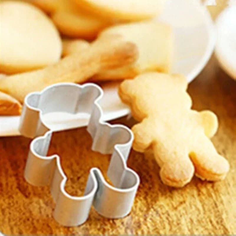 Bear-Shaped Cookie Cutters Metal 3-Piece Set