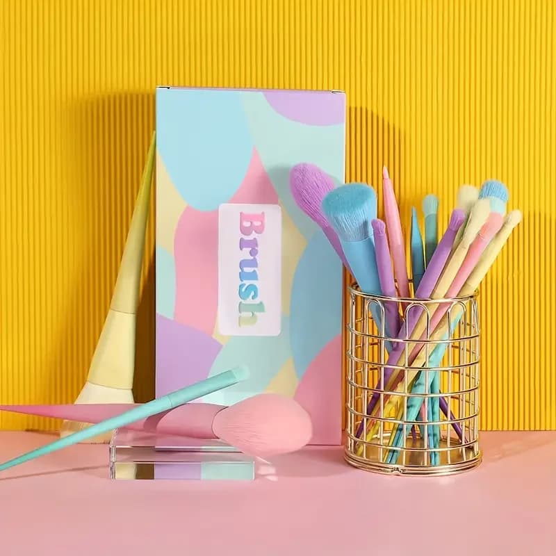 17-Piece Colorful Eyeshadow and Foundation Brush Set