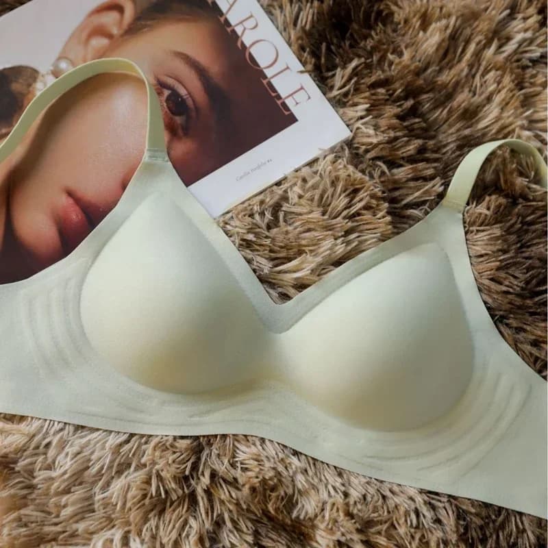 Seamless Push-Up Sports Bra with Soft Support