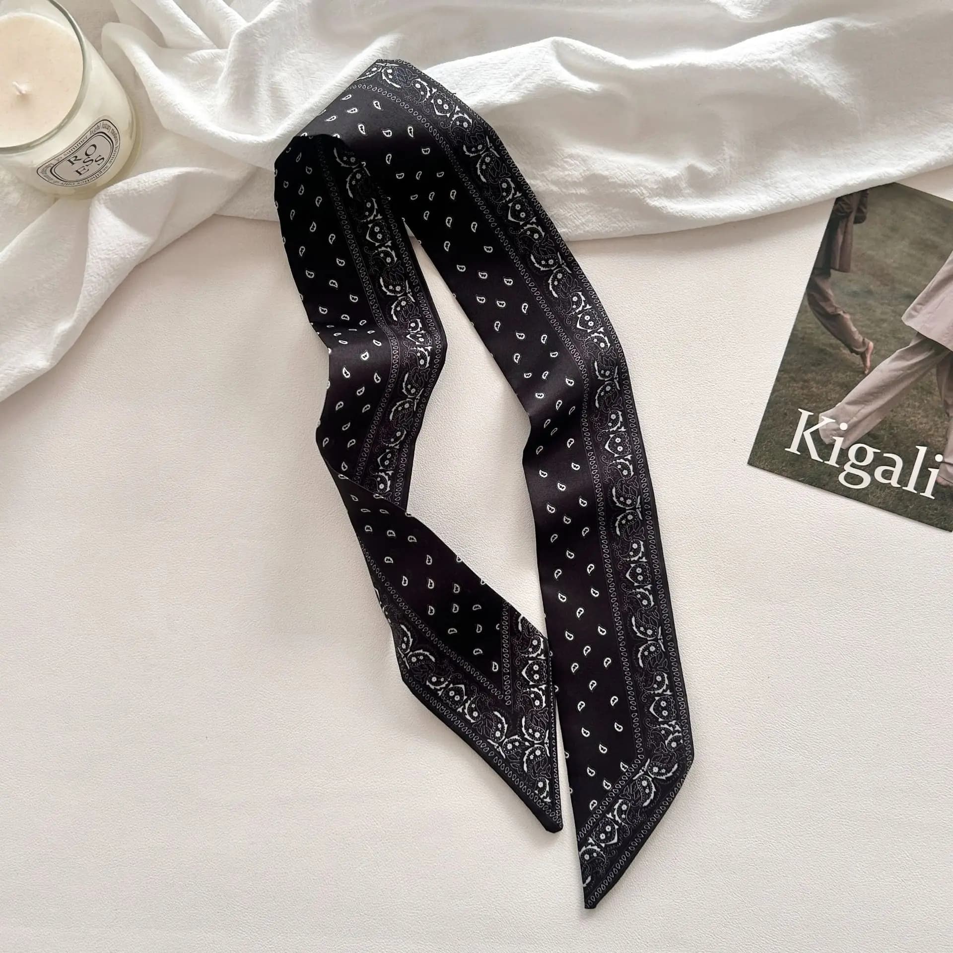 Slim Vintage Style Scarf