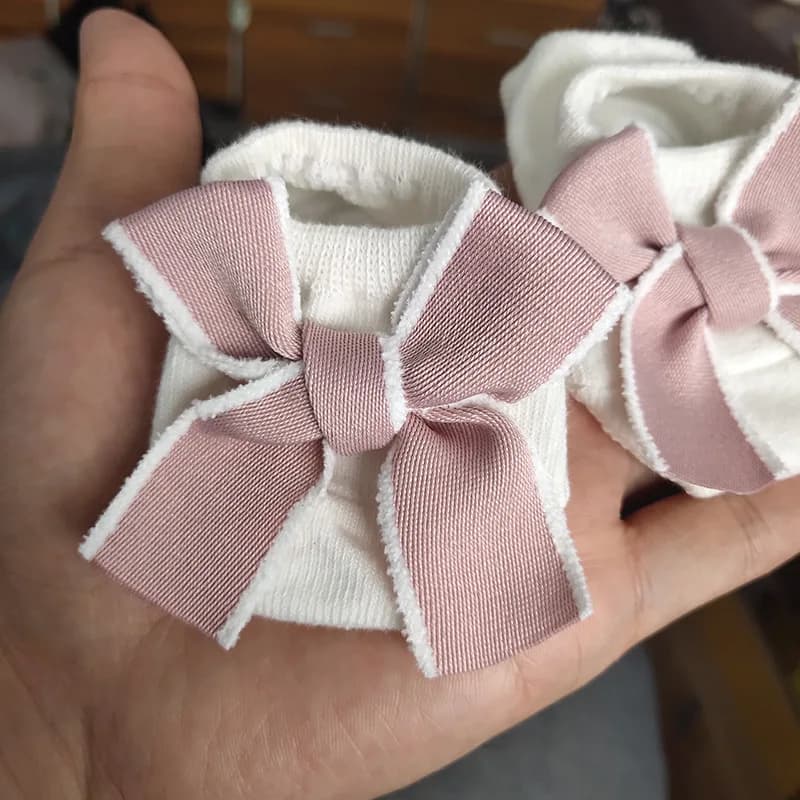 Cute Bowknot Baby Socks with Rubber Soles