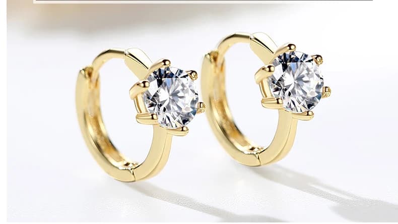 Classic Six-Claw Cubic Zirconia Stud Earrings