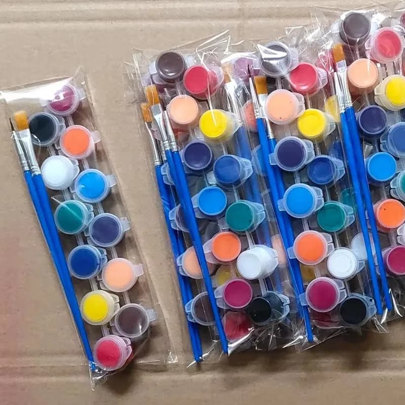 Acrylic Pigment Set With Brush
