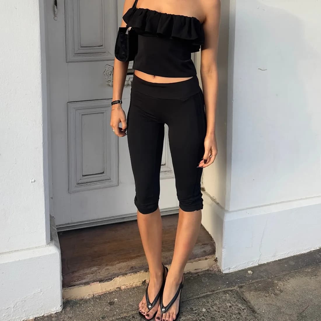 Women's Fold-Over Waistband Capri Leggings