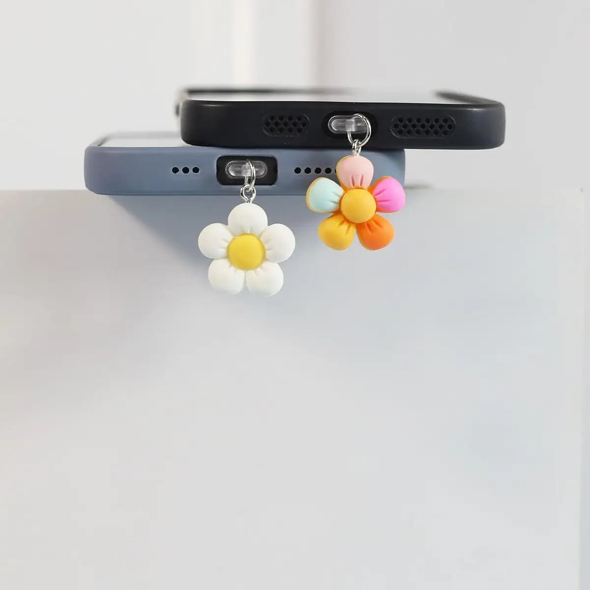 Decorative Accessories for Phone Cases, Flowers, Dust Plugs, Beautiful Pendant