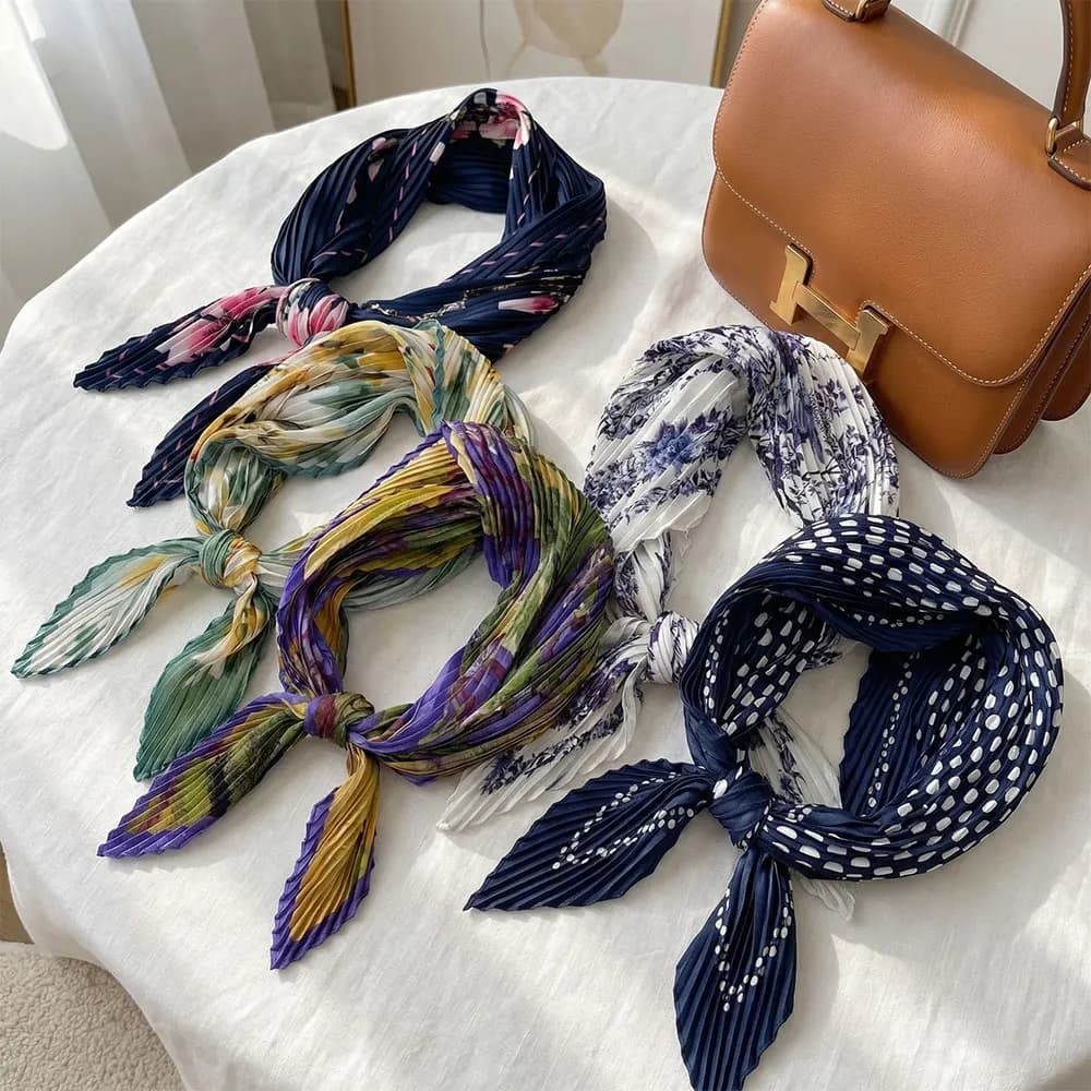 Fold Square Scarf Women Spring Summer Fashion Bandanas Bag Hat Head Hair Shawl Wraps Elegant Lightweight Luxury Hair Accessories
