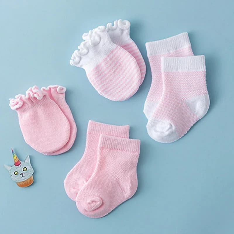 Newborn Cotton Socks and Gloves Set