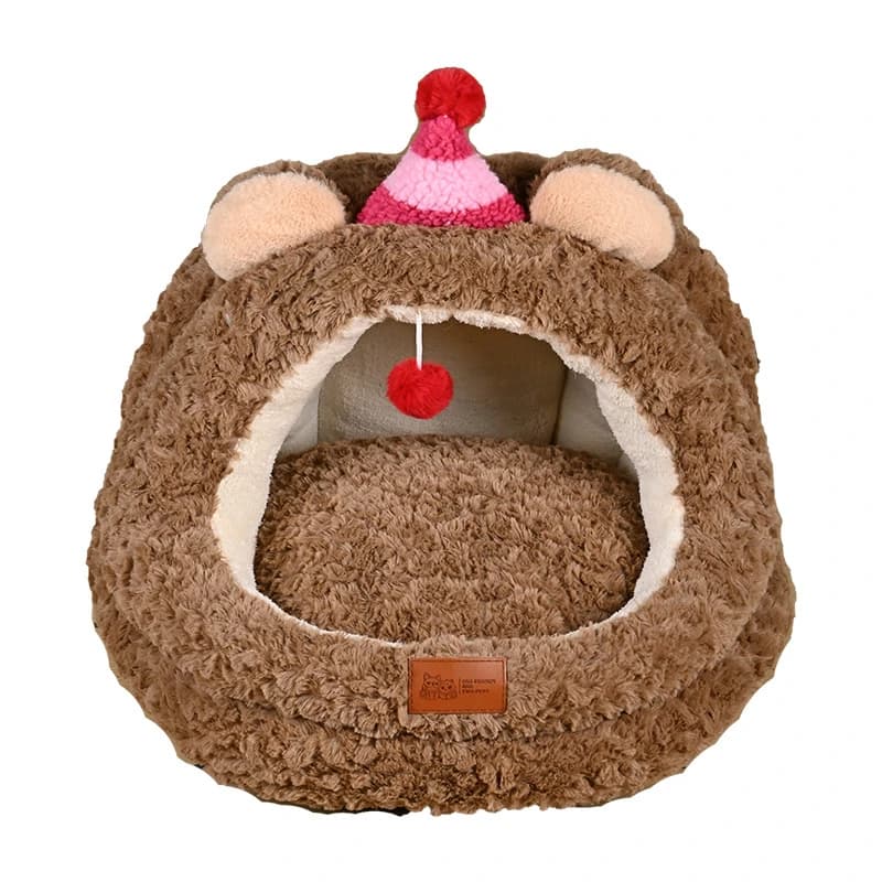 Semi-Enclosed Four-Season Insulated Cat House