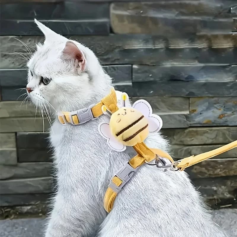 Cat Harness Set with Escape-Proof Leash