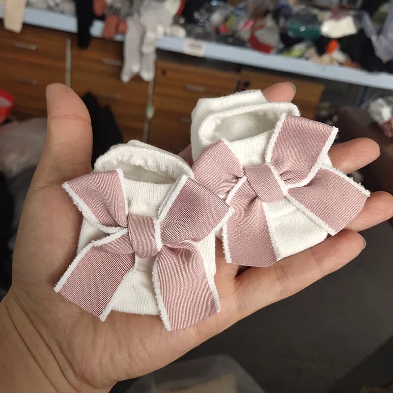 Cute Bowknot Baby Socks with Rubber Soles