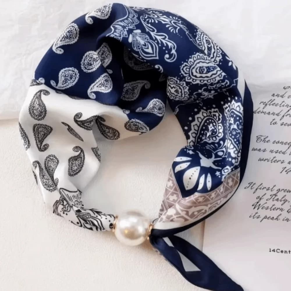 Magnetic Pearl Print Lightweight Scarf