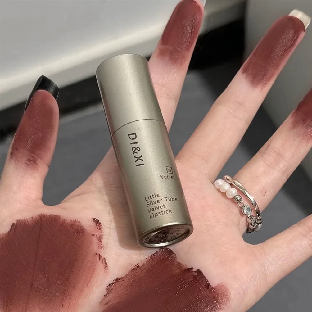Matte Finish Lip Glaze with Velvet Texture