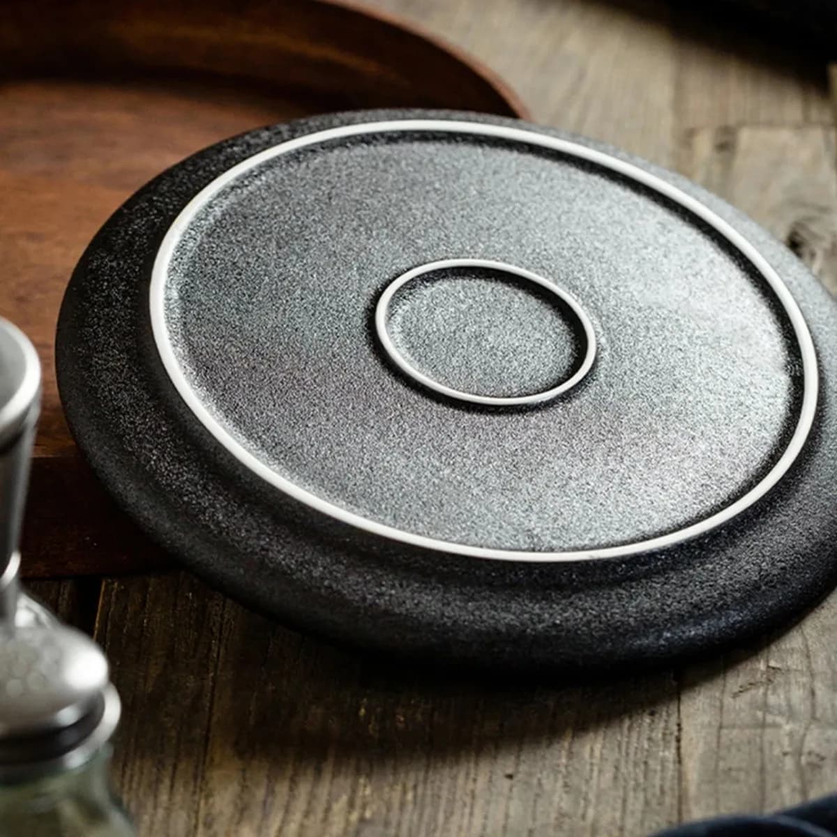 Black Ceramic Japanese Dinner Plate Set