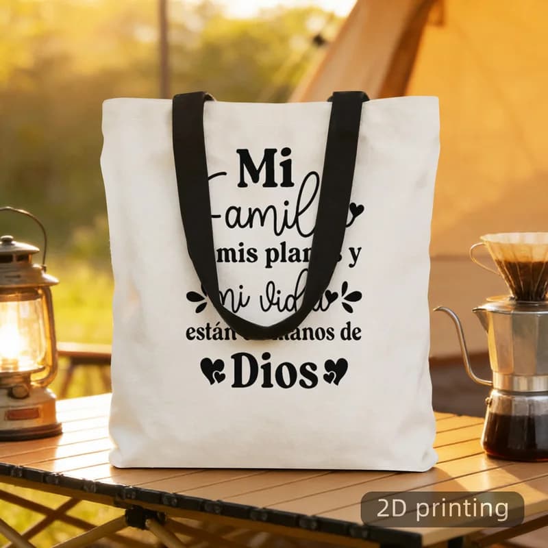 A fashionable handbag，This reusable and stylish shoulder bag is perfect for shopping、Work、Vacation、Daily commuting and travel。