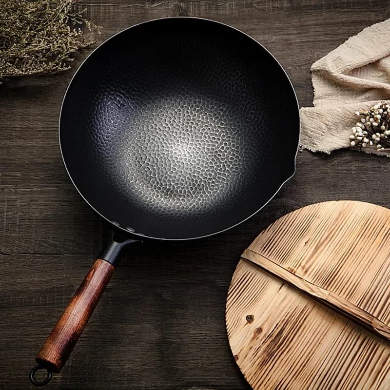 Cast Iron Wok 32cm