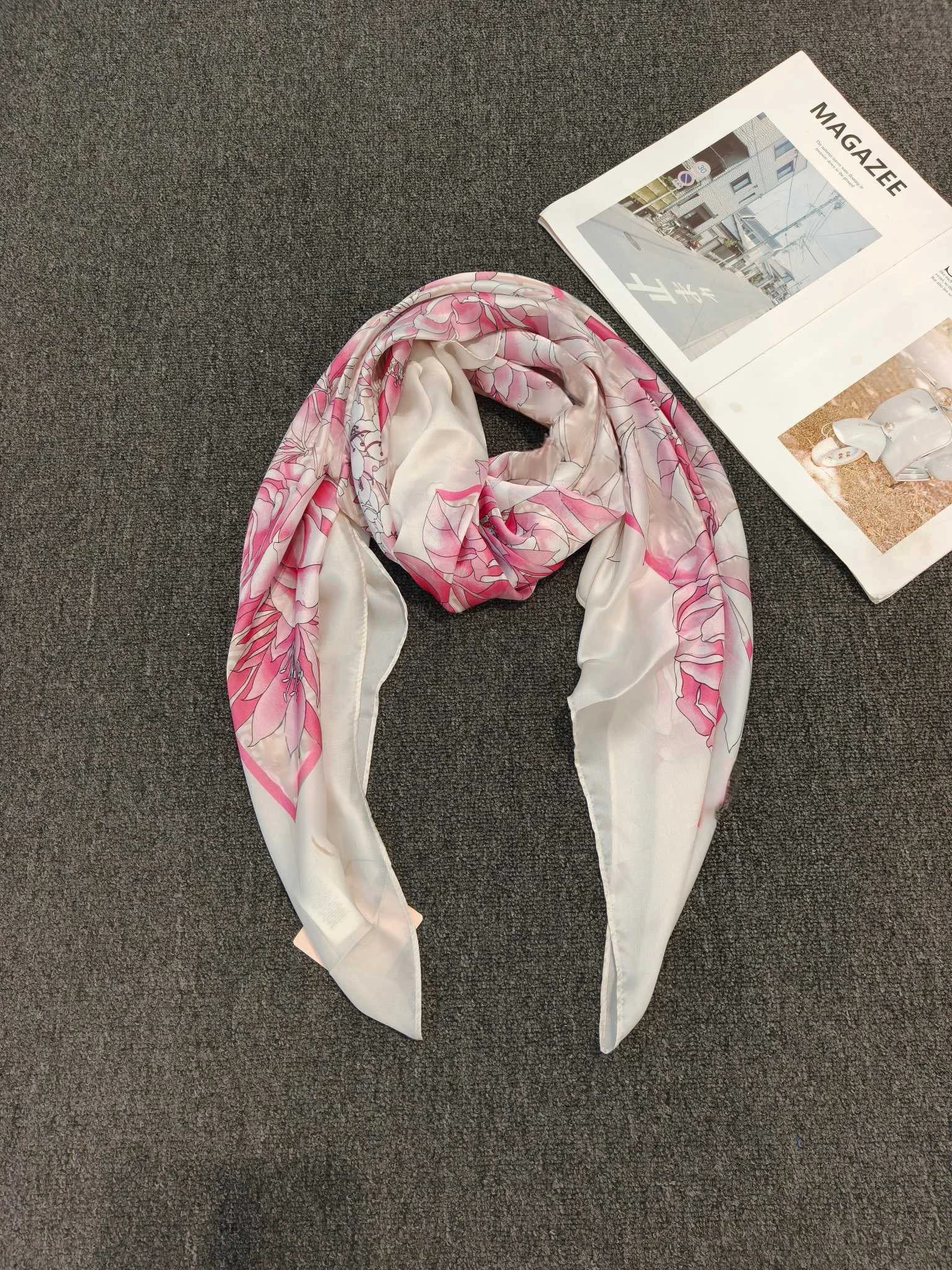 European, American, Italian original scarf with printed temperament, versatile shawl, sun shading, warm and soft new style 11