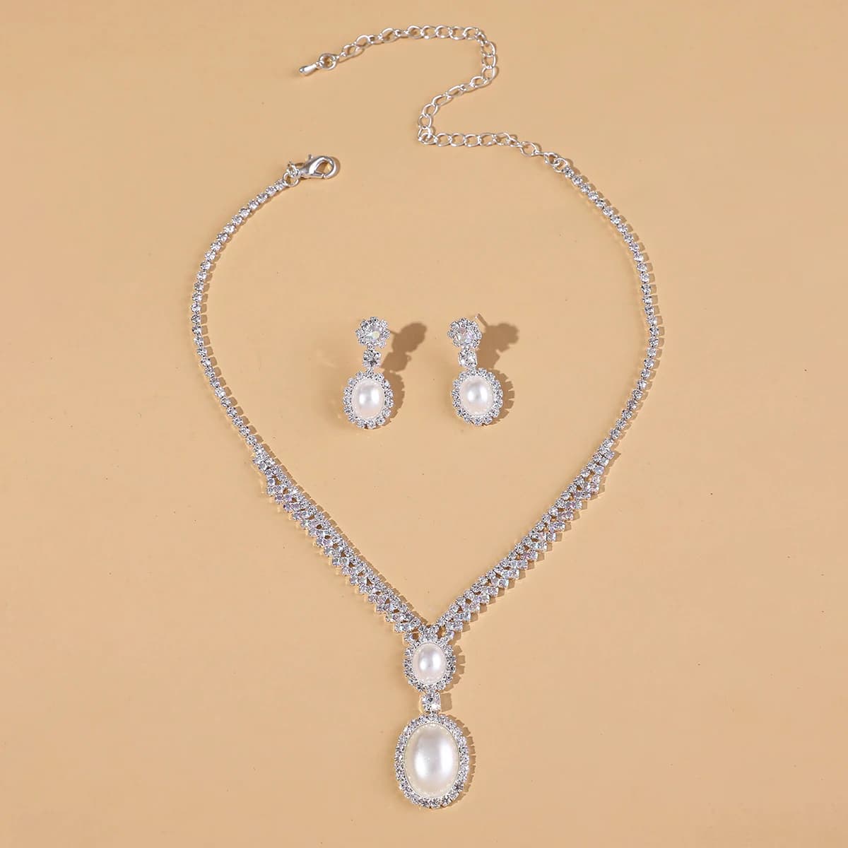 Jewelry Wholesale Fashion New Necklace Earrings Bracelet Set Shiny Bride Jewelry Set Collarbone Necklace