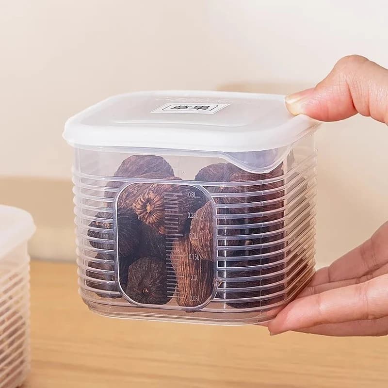 6-Compartment Food Storage Container with Lid
