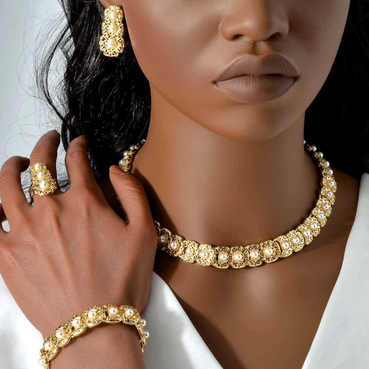 Gold-Plated Bridal Jewelry Set with Zircon