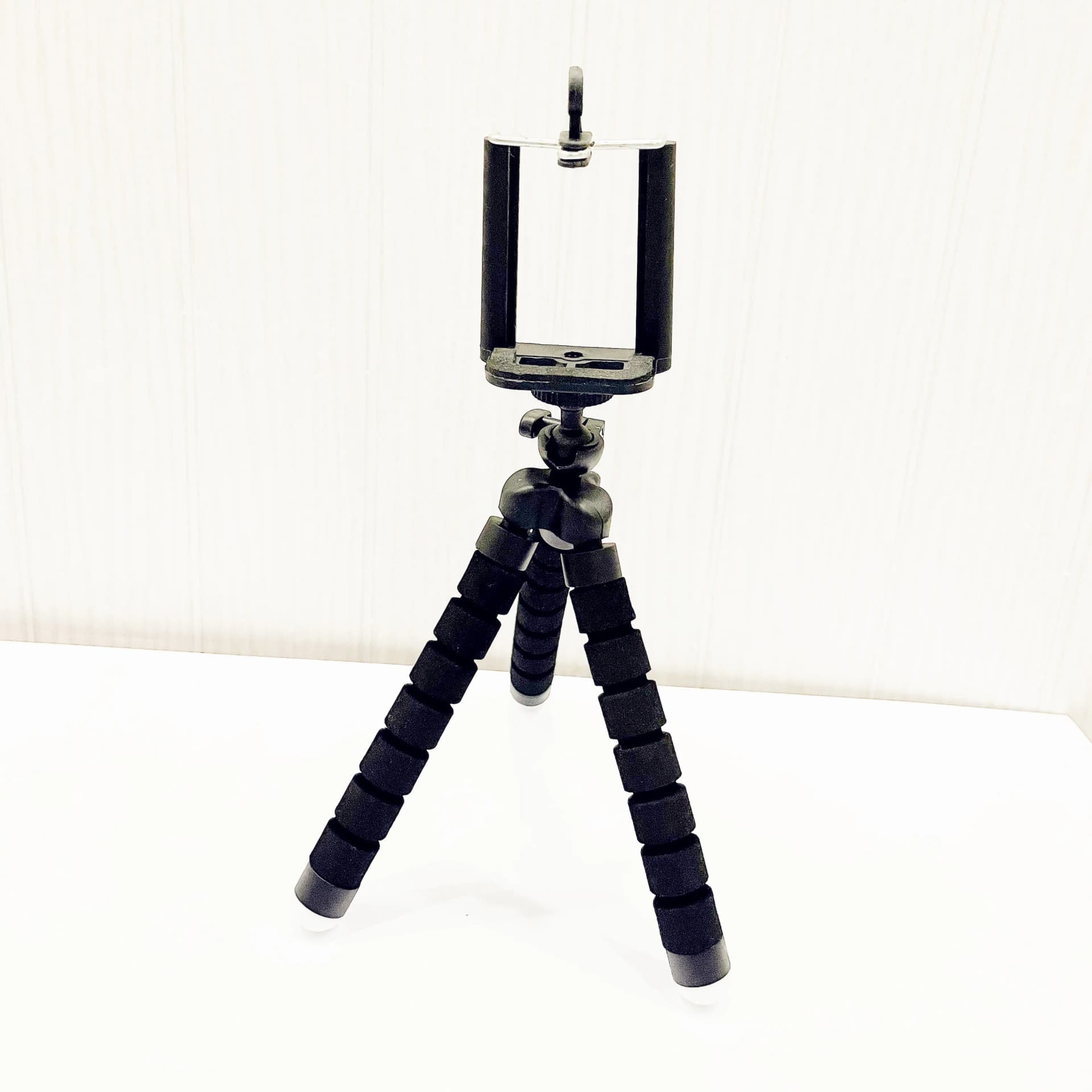 Flexible Mini Tripod Phone Holder