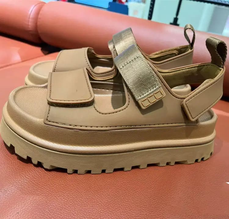 Women's Chunky Platform Beach Sandals