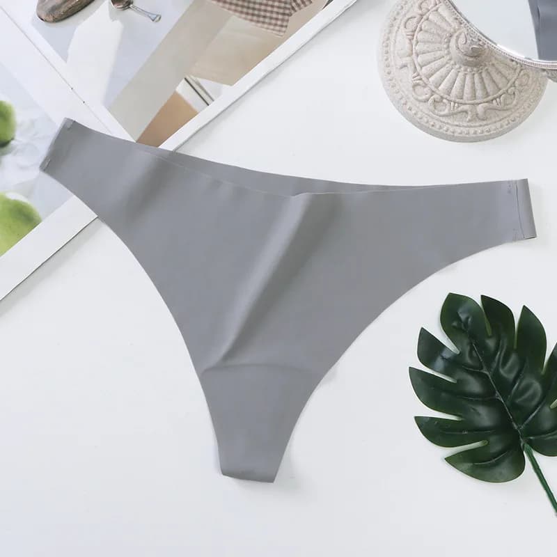 Seamless Ice Silk Thong Underwear