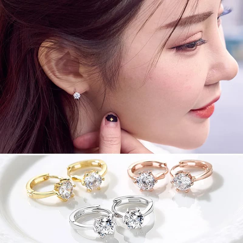 Classic Six-Claw Cubic Zirconia Stud Earrings