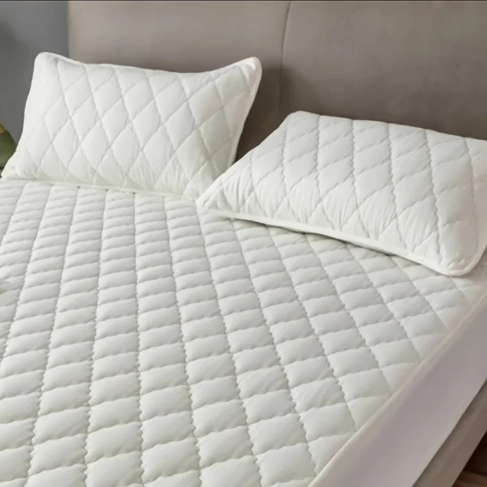 Waterproof Quilted Pillowcase Standard Queen