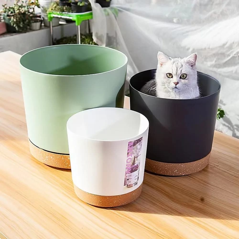 Large Plastic Plant Pots with Drainage