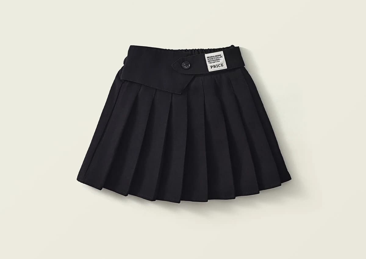 Girls Black Pleated Skirt