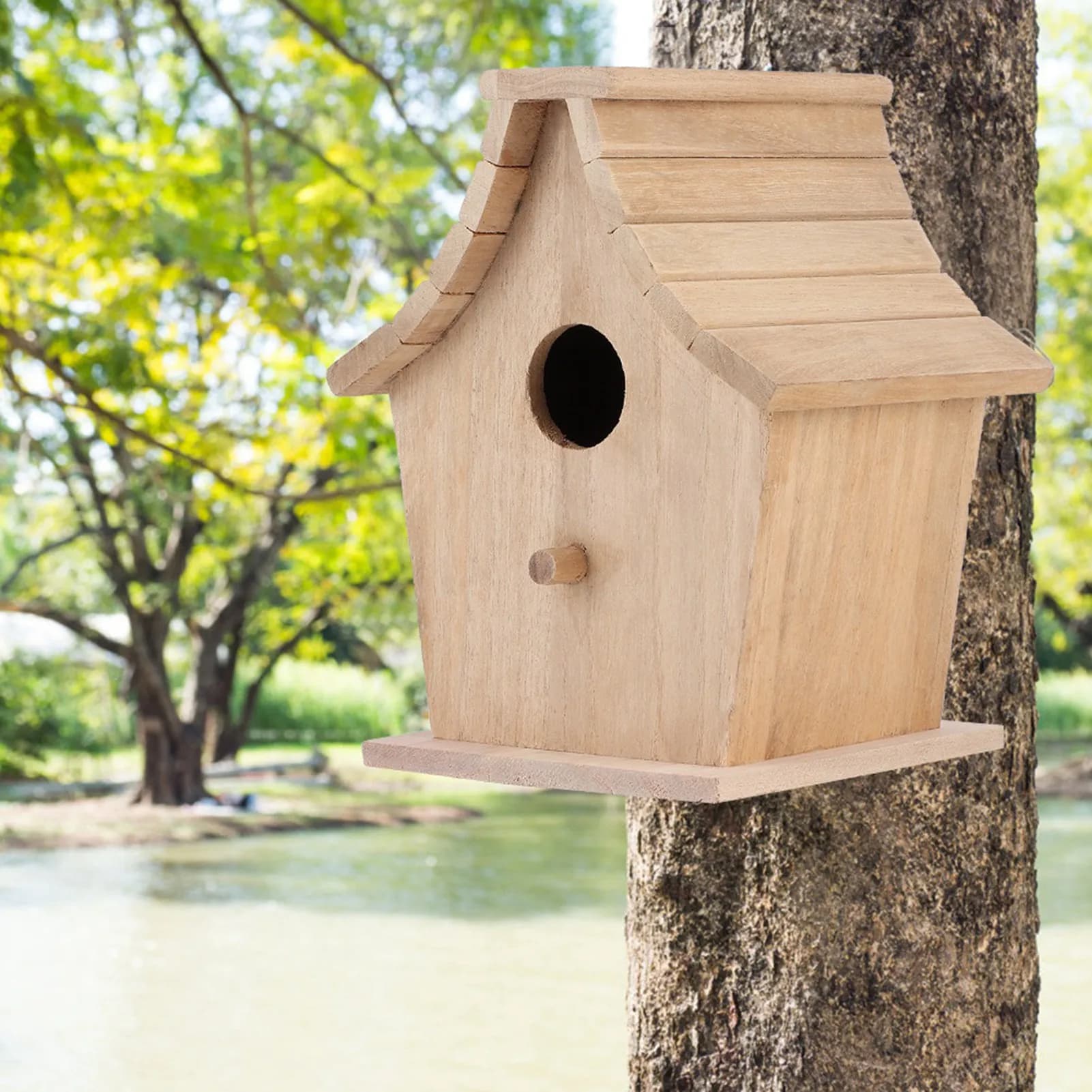 Wood Breeding Box for Small Birds